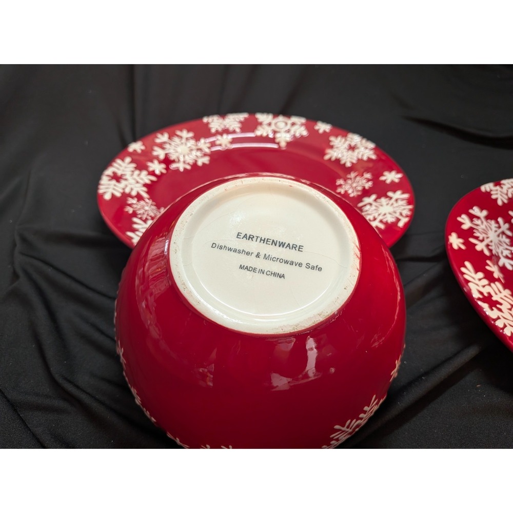SET Royal Norfolk Dinner Plate (2)(/Bowls(2) Christmas-Red With Snowflakes - Picture 6 of 7